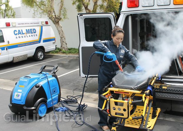 limpieza de ambulancia 